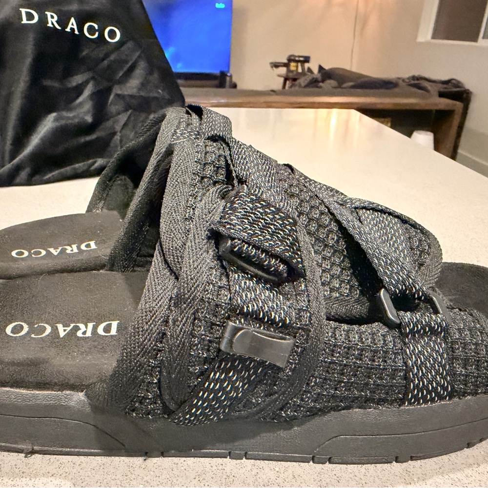 Draco Black Sandals